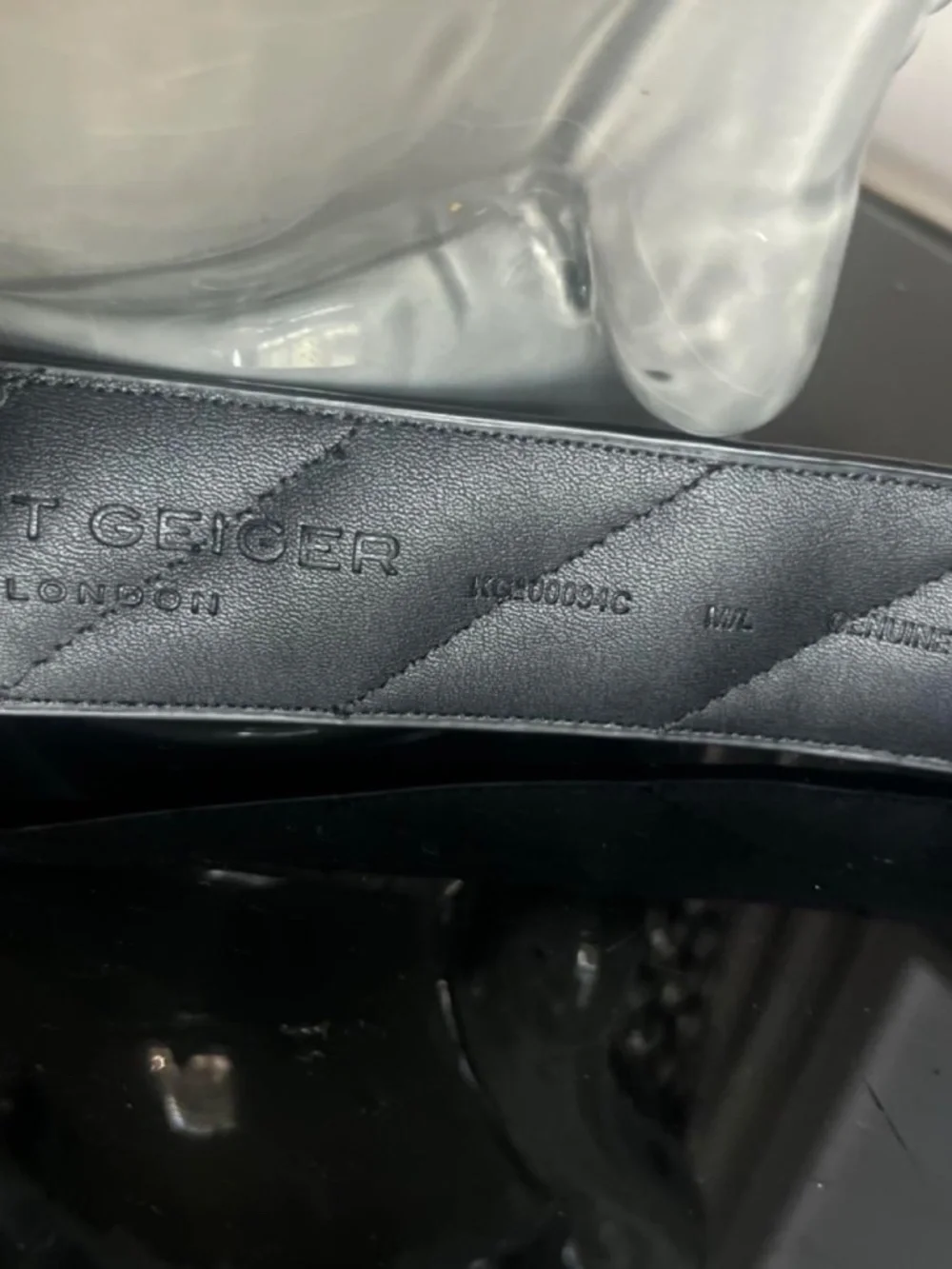New M/L Kurt Geiger Black Quilted Belt